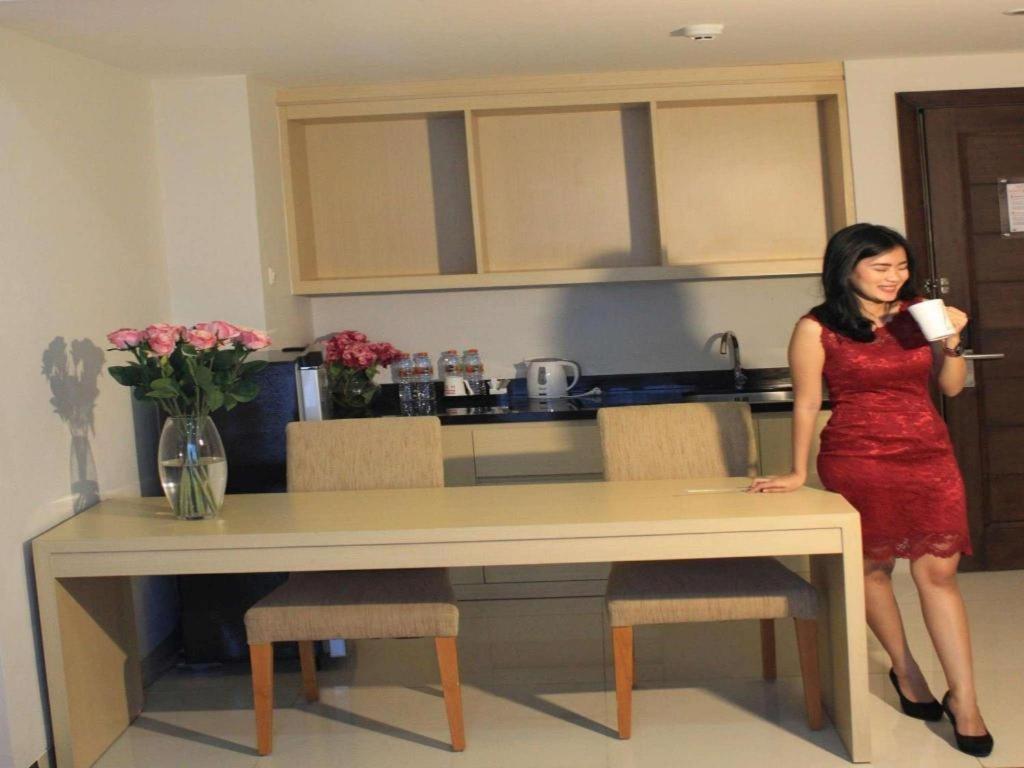 Horison Hotel Sukabumi Exterior foto