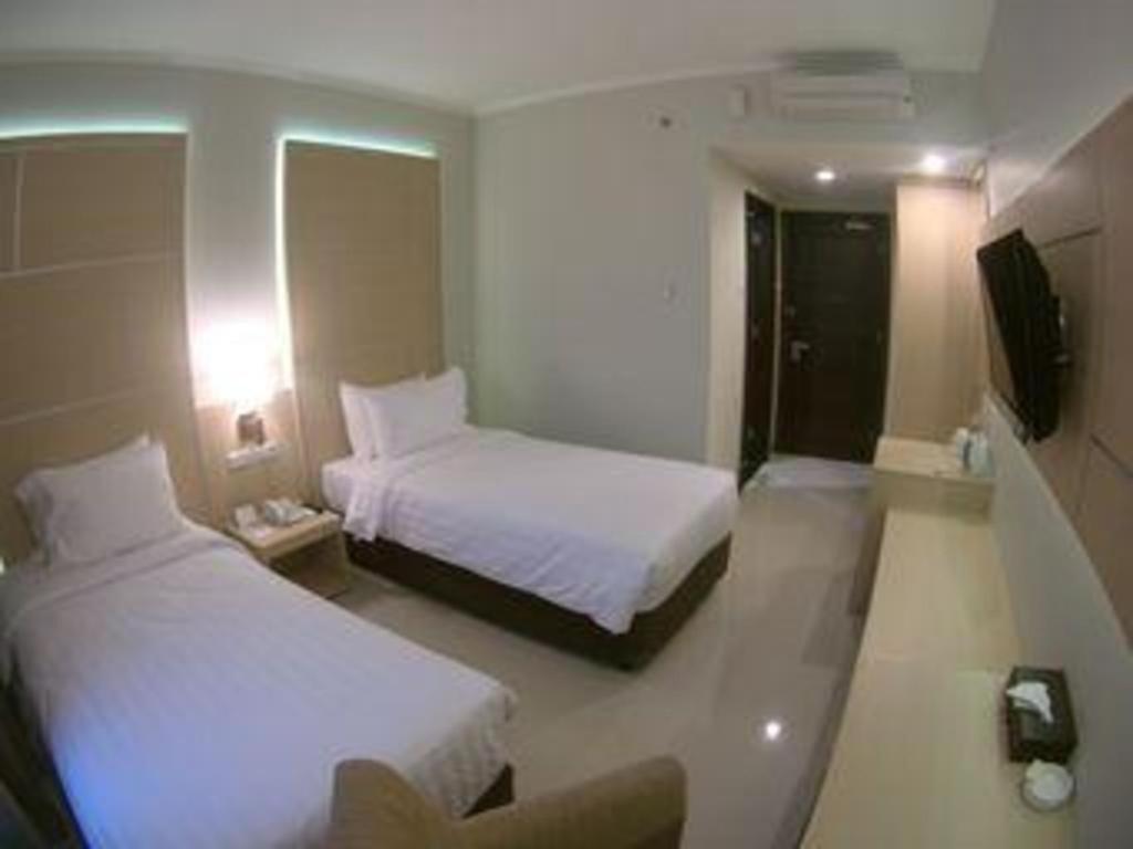 Horison Hotel Sukabumi Exterior foto
