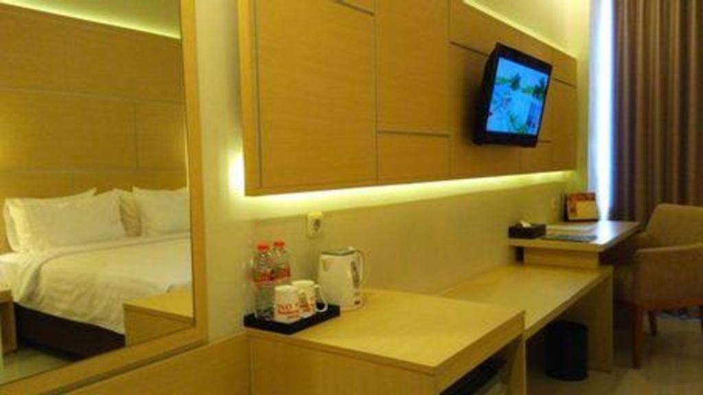 Horison Hotel Sukabumi Exterior foto
