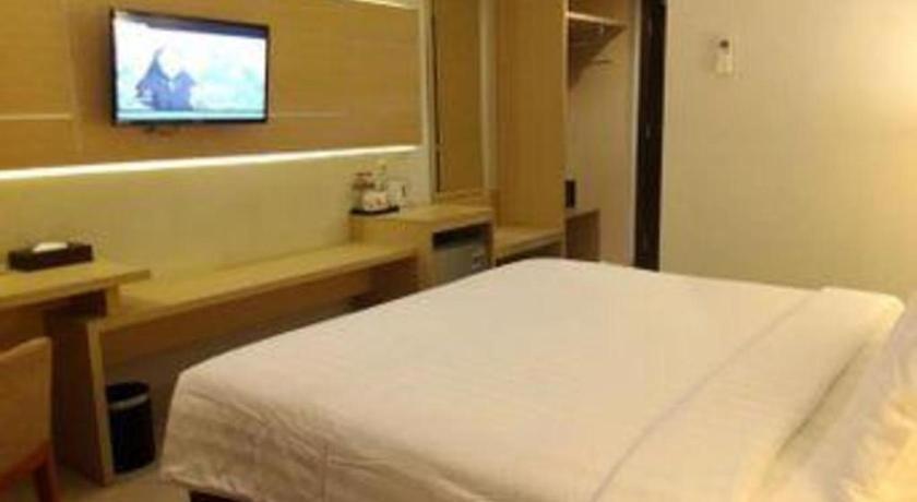 Horison Hotel Sukabumi Exterior foto